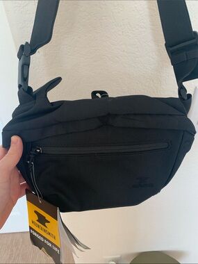 Mountainsmith Black Men's Sling Belt Bag